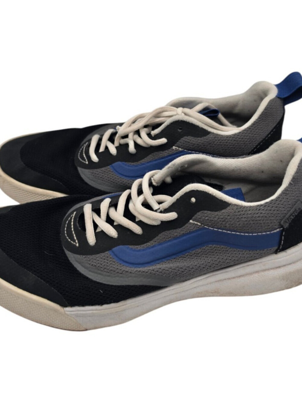 Vans UltraRange Rapidweld in the Tri-Tone Black / Pewter (Blue) colorway M7 W8.5
